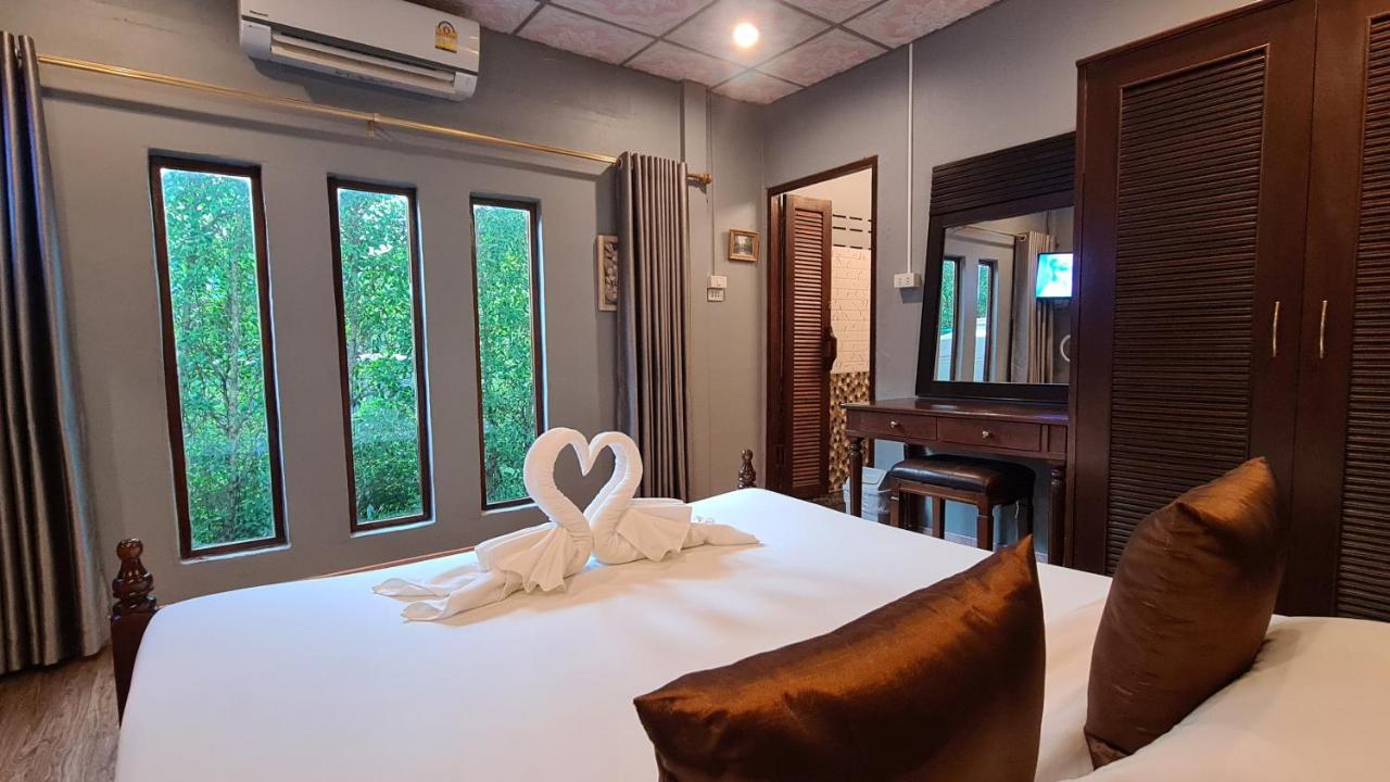 Amantra Homestay & Village Surat Thani Ngoại thất bức ảnh